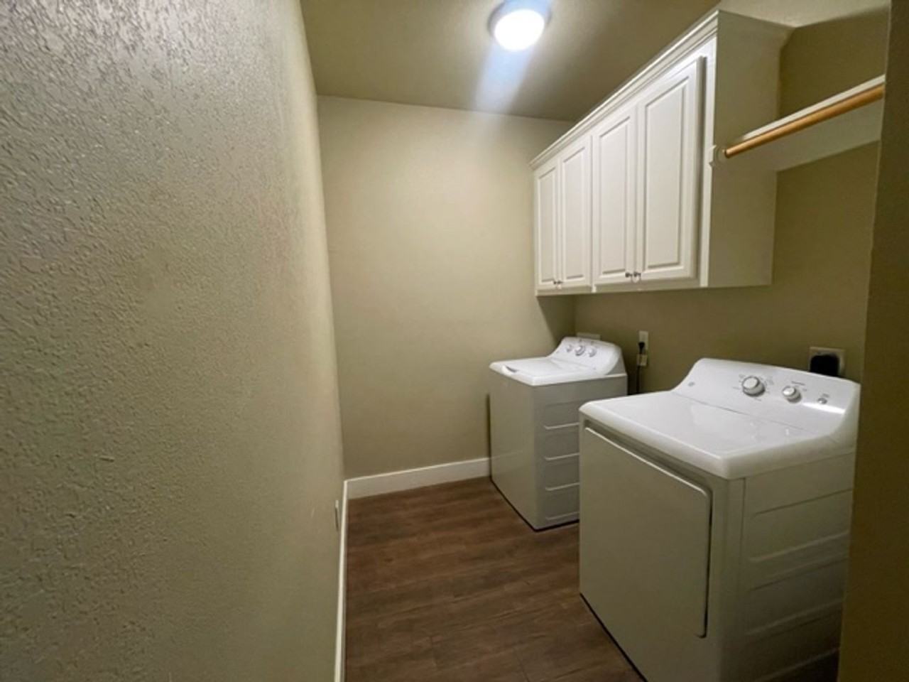 1025 Cabernet - Photo 2 of 22