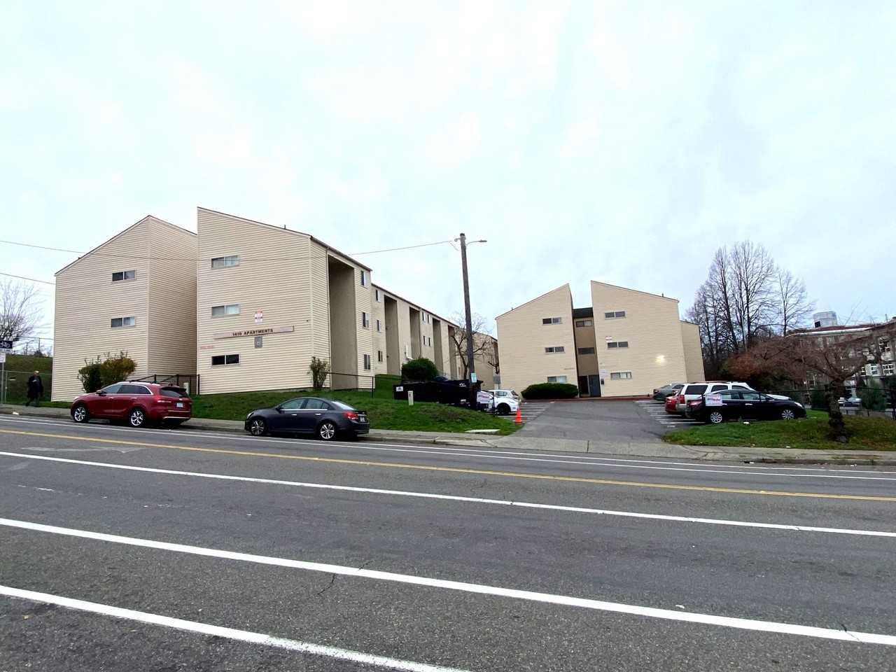 1 Bedroom Apartments In Downtown Tacoma! - Photo 6 of 6