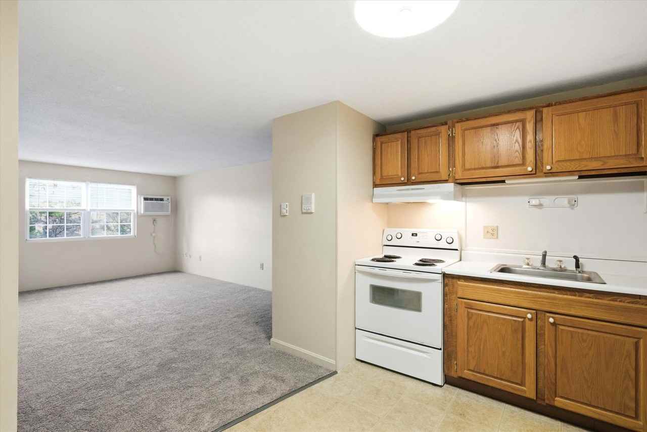 504 River Road - Photo 3 of 24