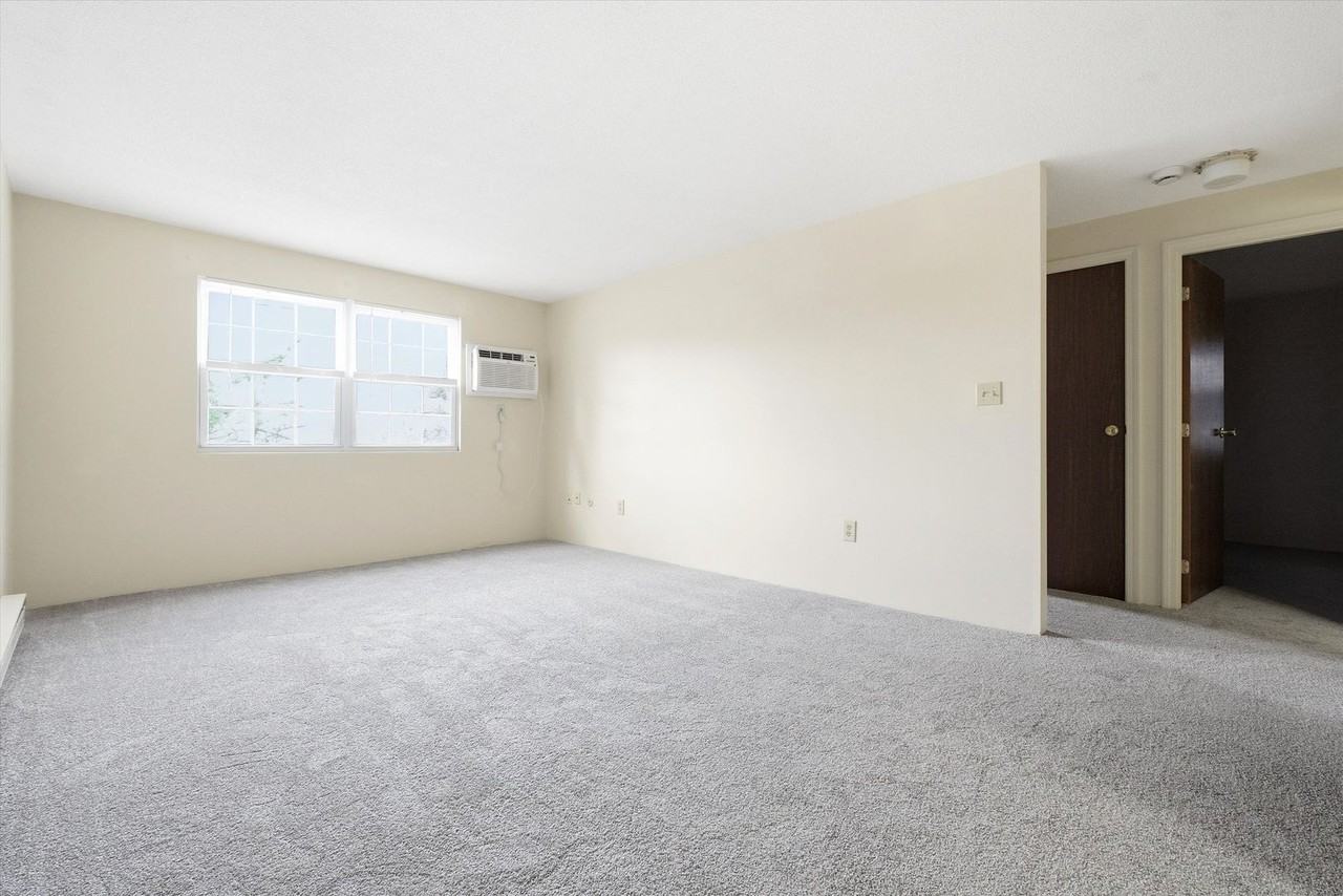 504 River Road - Photo 4 of 24