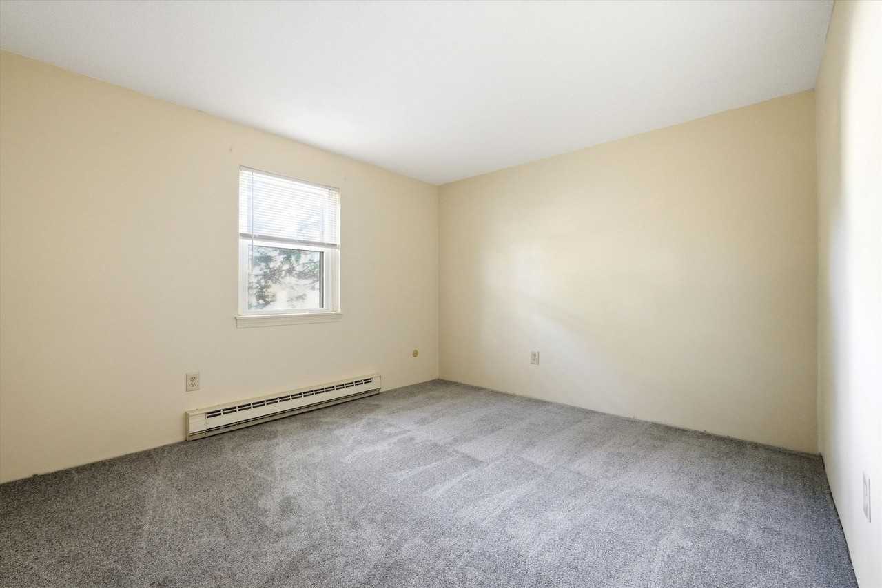 504 River Road - Photo 5 of 24