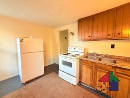 featured image of 4 Weaver Street