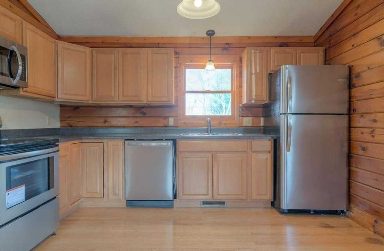 550 Colhoun St Ne - Photo 7 of 22