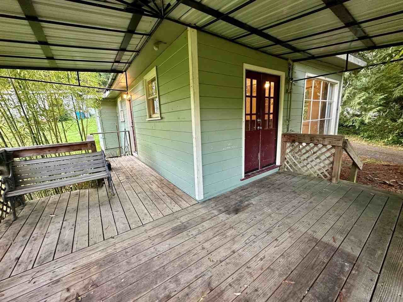 495 Howard Heights Road - Photo 2 of 14