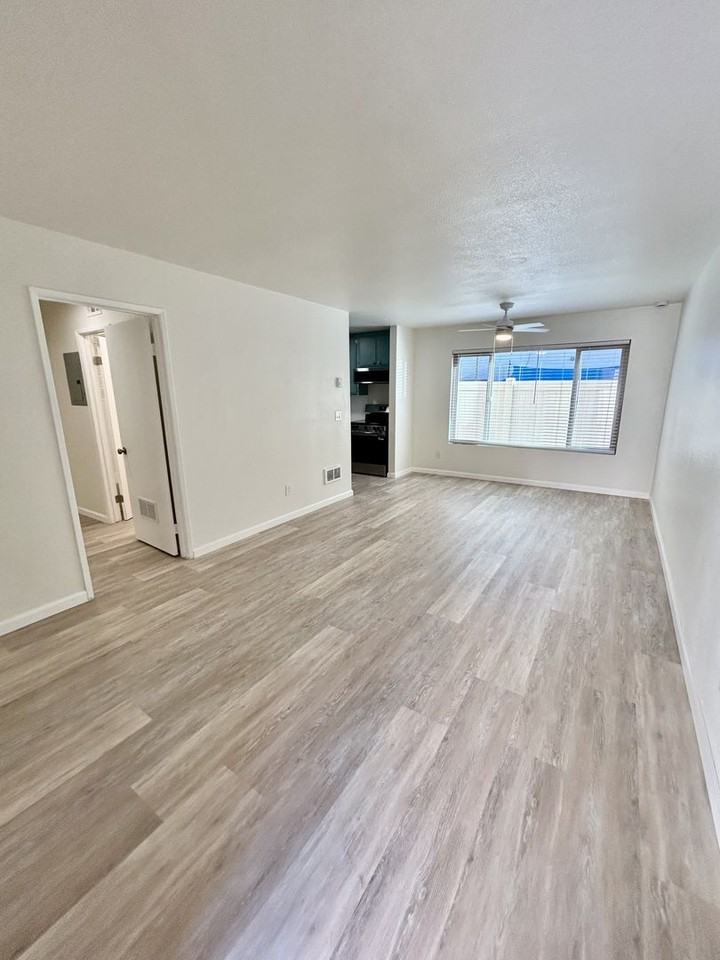 3736 Jemez Dr #8 - Photo 6 of 14