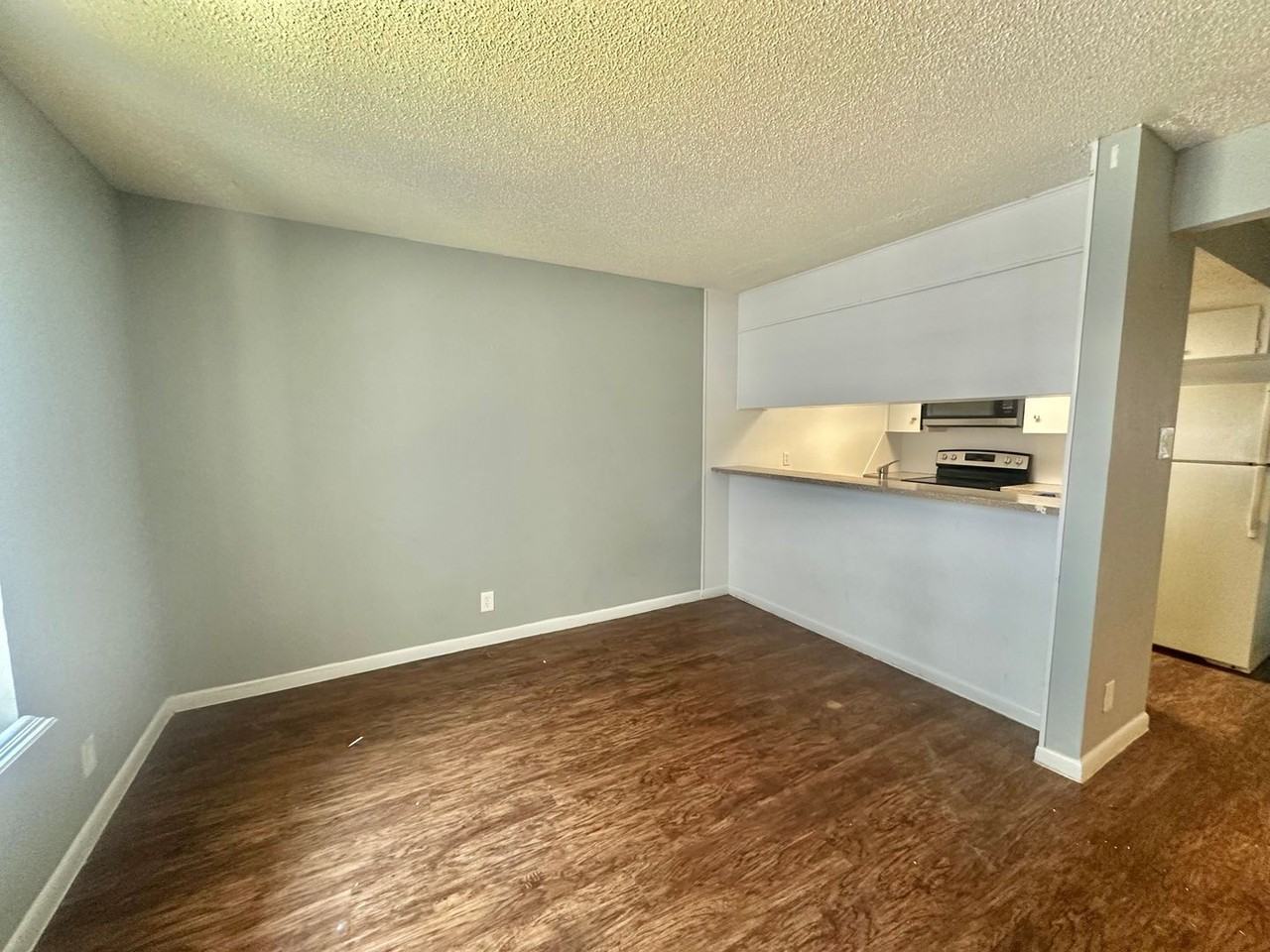 2205 Muroc St #101 - Photo 3 of 12