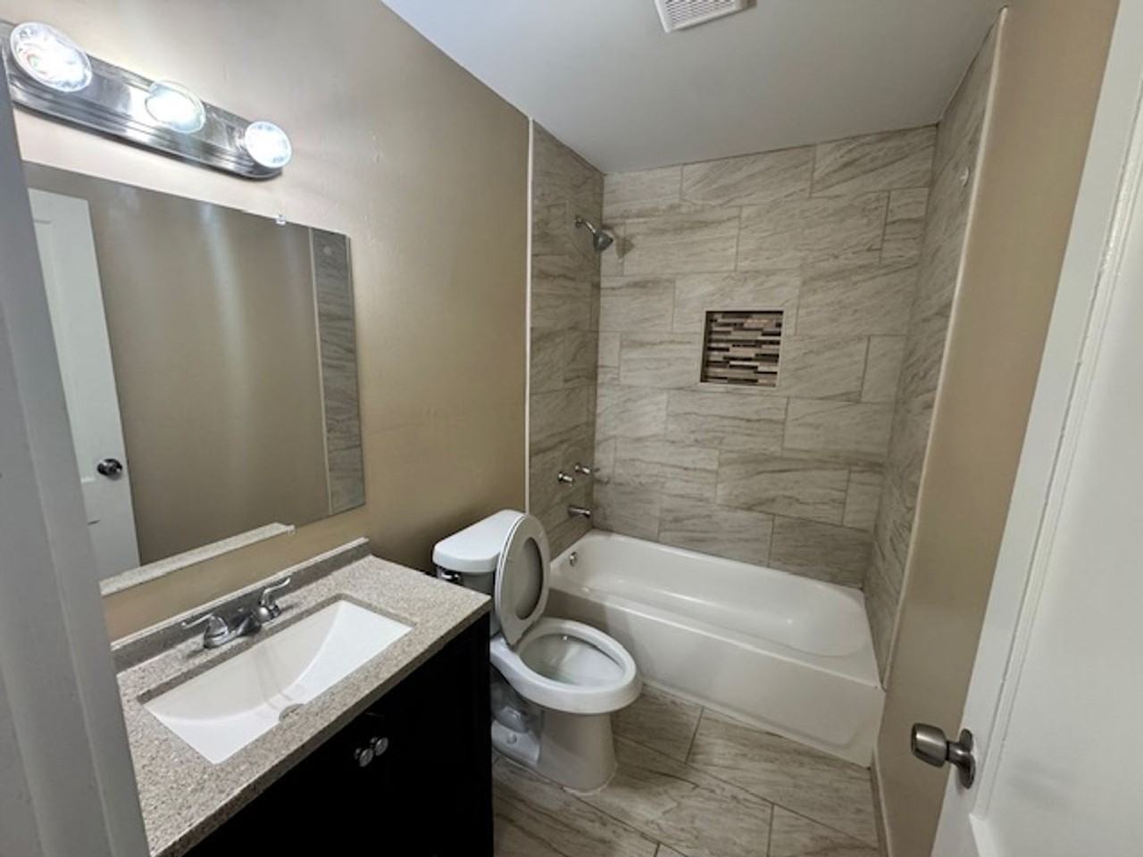 138 Youngs Mill Rd - Photo 7 of 9