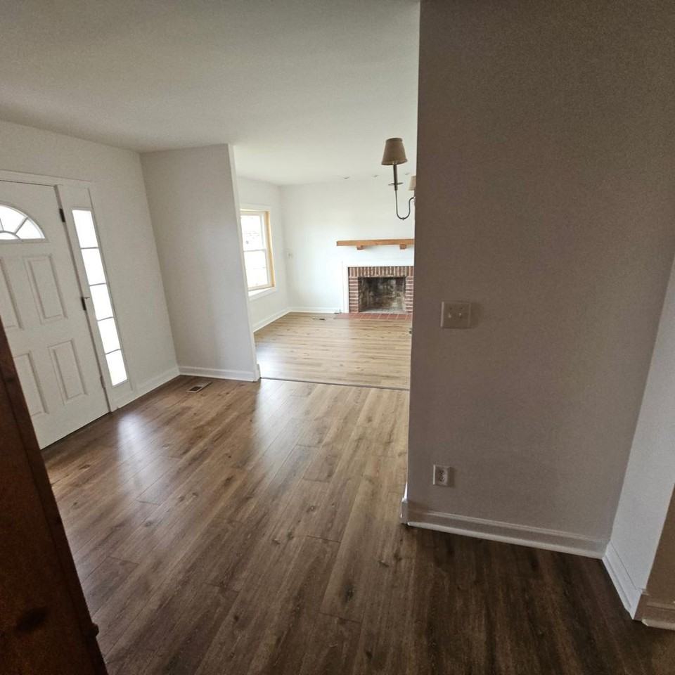 4117 Baker Ln - Photo 2 of 23