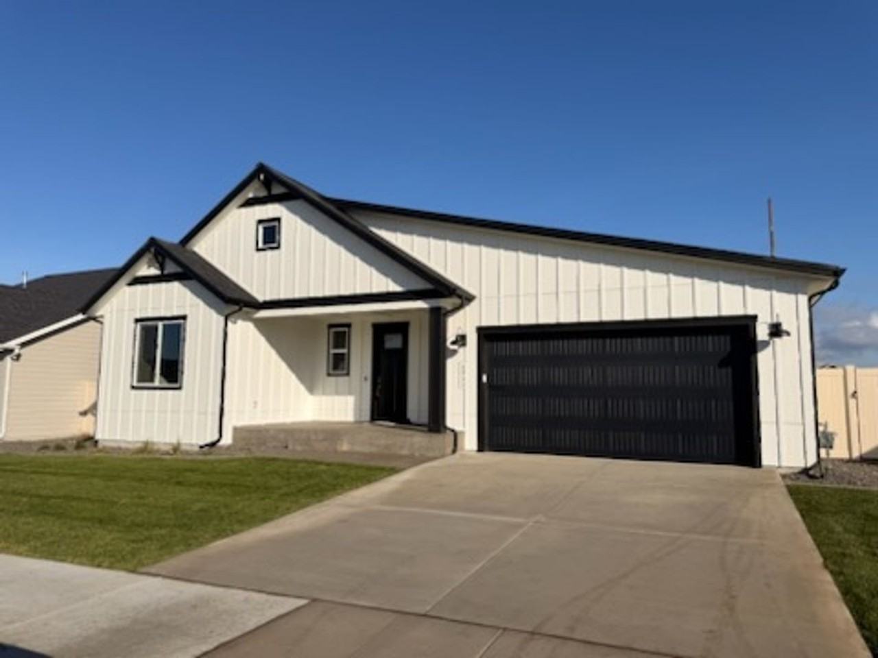 6866 North Coeur Terre Boulevard - Photo 2 of 43