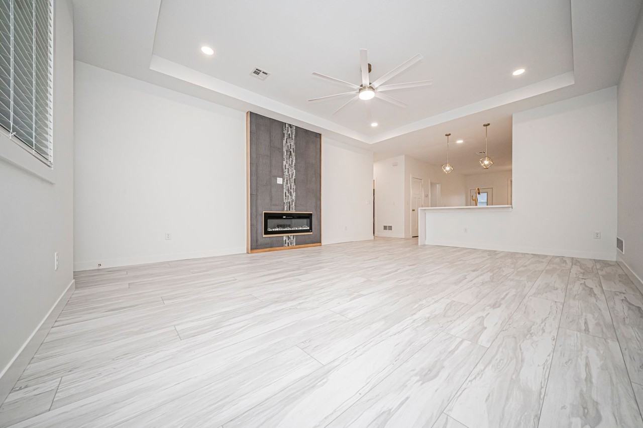 2501 Oriole Ln - Photo 7 of 39