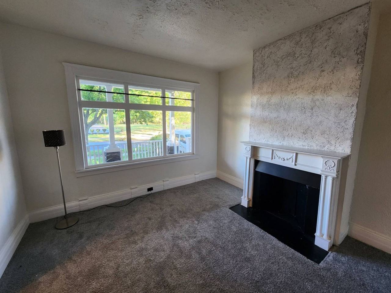 2186 E 89th St - Photo 6 of 50