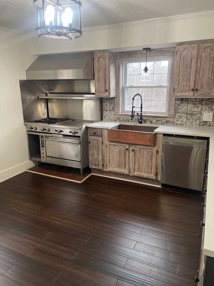 2812 Kecoughtan Road - Photo 4 of 24