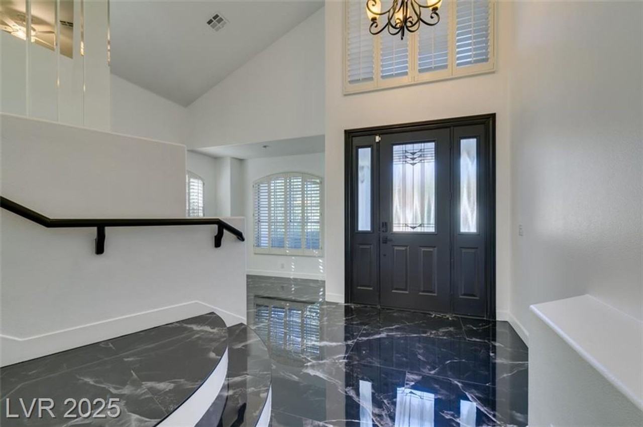 174 Buena Ct - Photo 5 of 50