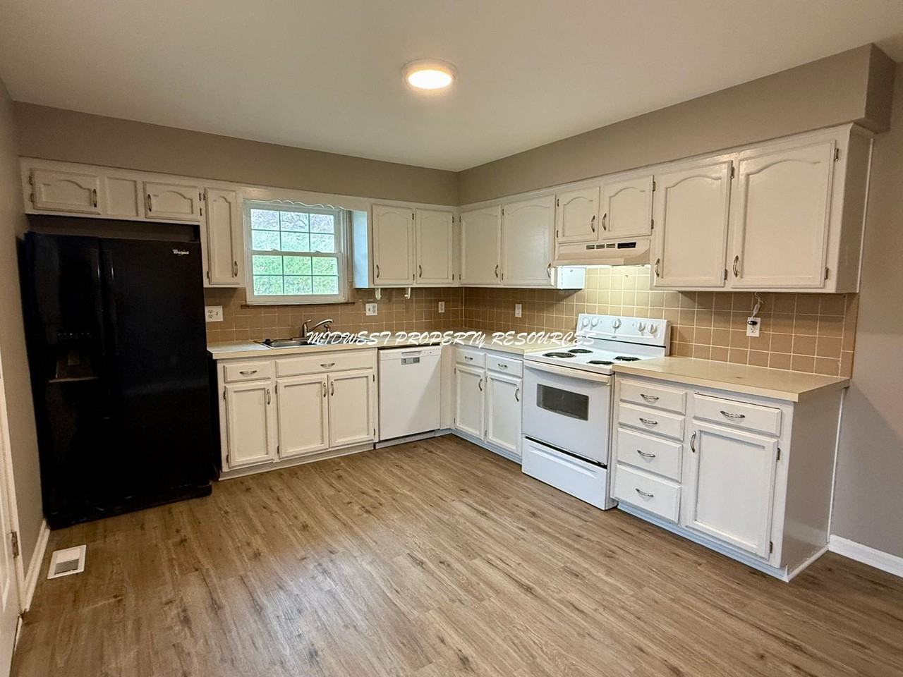 505 505 SE Florence Ave - 505 SE Florence #A - Photo 2 of 13