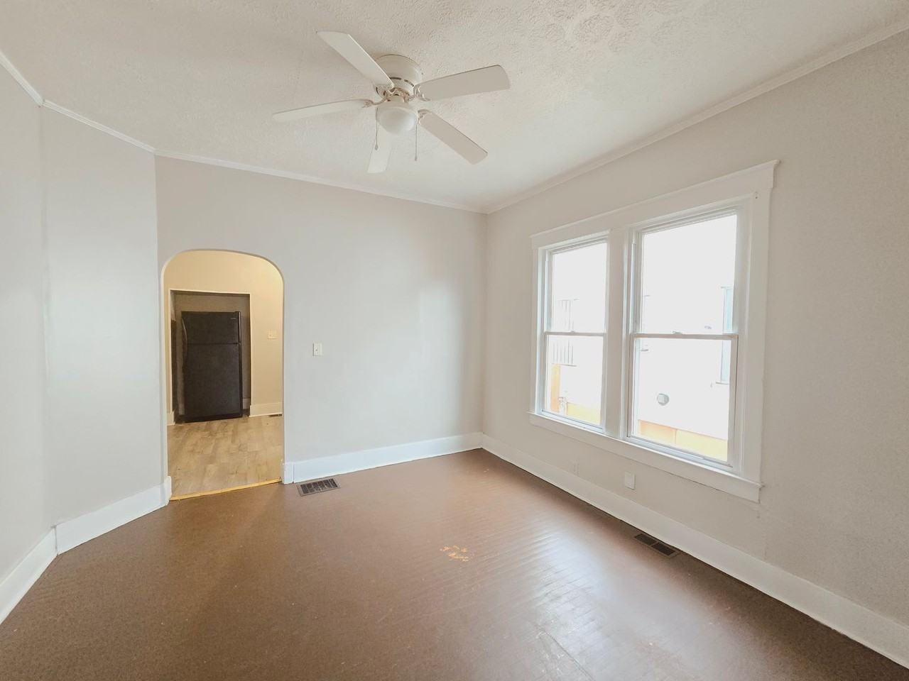651 S 43rd St - Photo 5 of 6