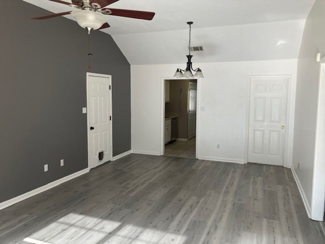 108 Peyton Cove - Photo 2 of 11