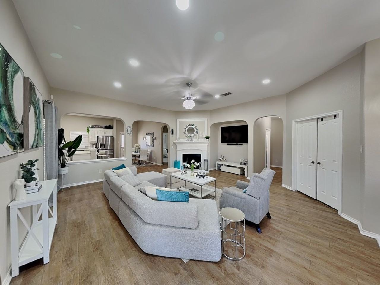 1 Beechcreek Dr - Photo 2 of 18