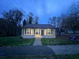 305 Southeast Everett Street - Photo 1 of 1