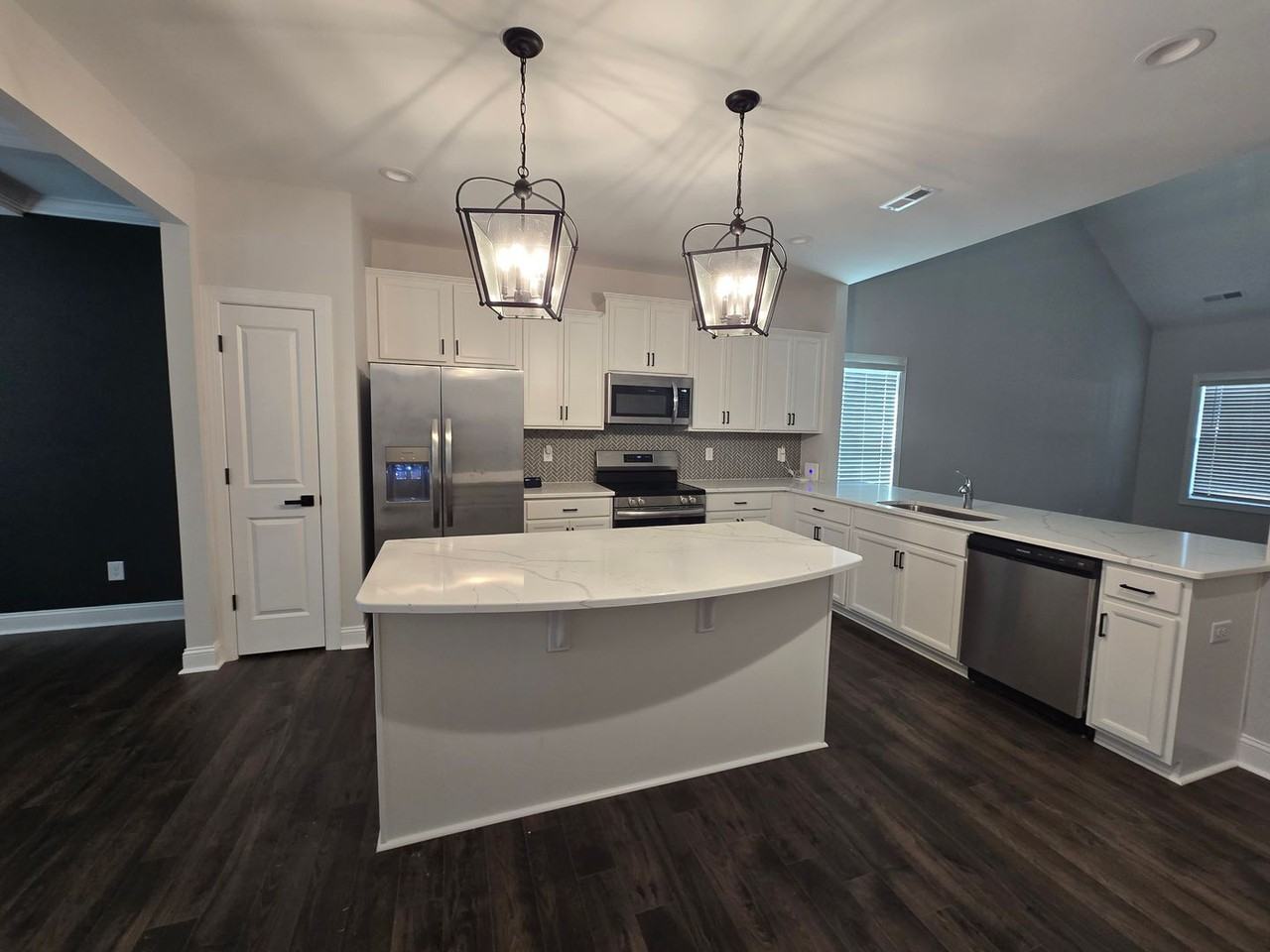 1952 Stackhouse Dr - Photo 3 of 25