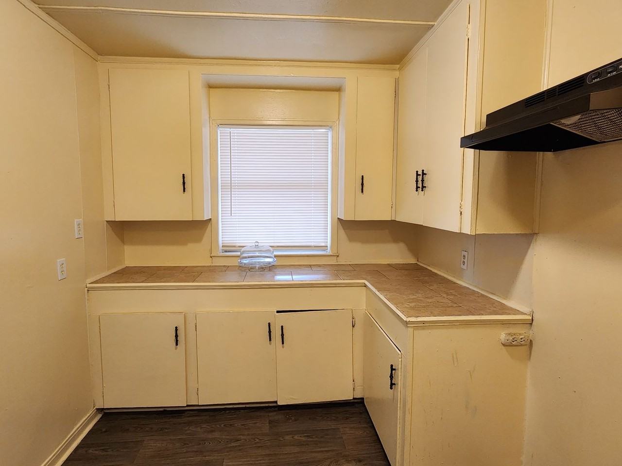 1808 Corbitt St - Photo 4 of 12