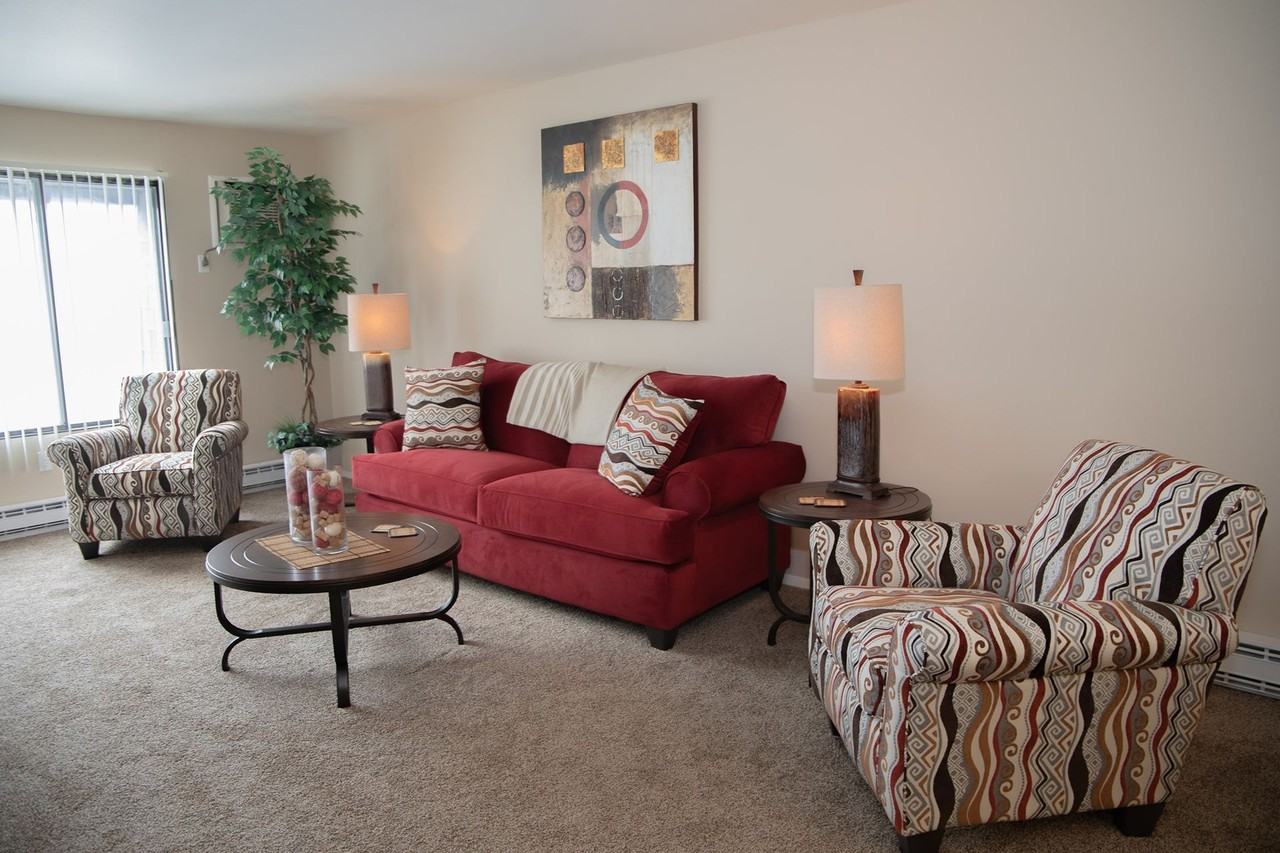 Silver Lake Apartments – Comfort, Convenience & Community in Portage, WI - Photo 6 of 50