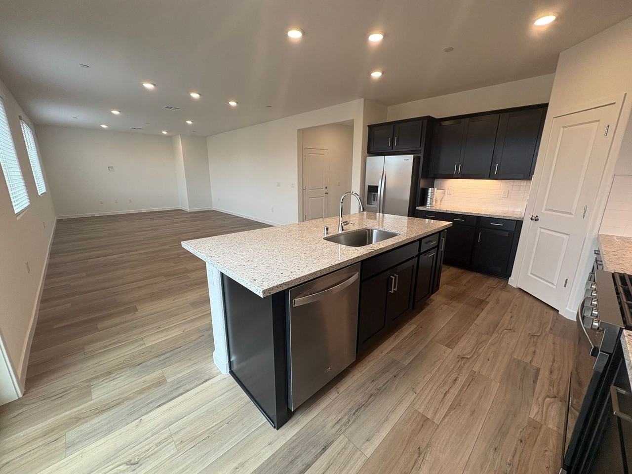 811 Rosazzo Ln - Photo 7 of 26