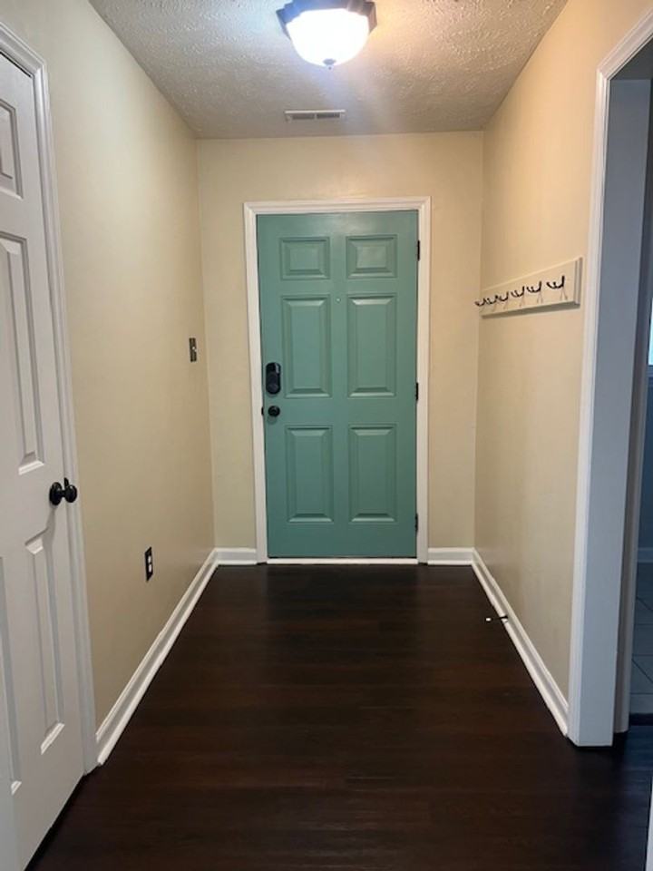 7521 Hammersley Road - Photo 3 of 29