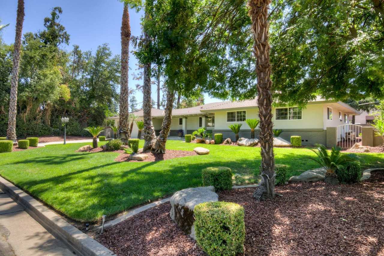 2553 W Scott Ave - Photo 2 of 23