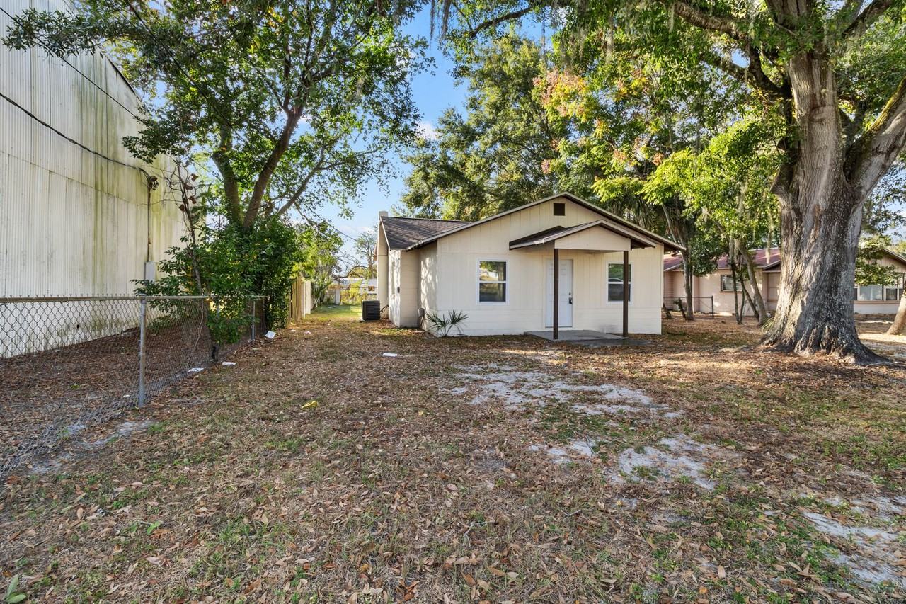 1016 Edith Ave - Photo 2 of 20