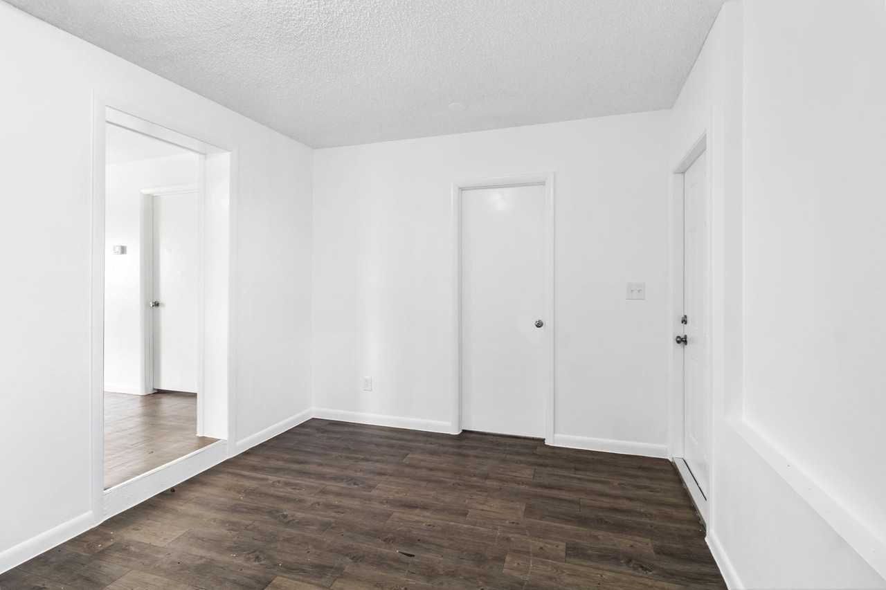 1016 Edith Ave - Photo 4 of 20