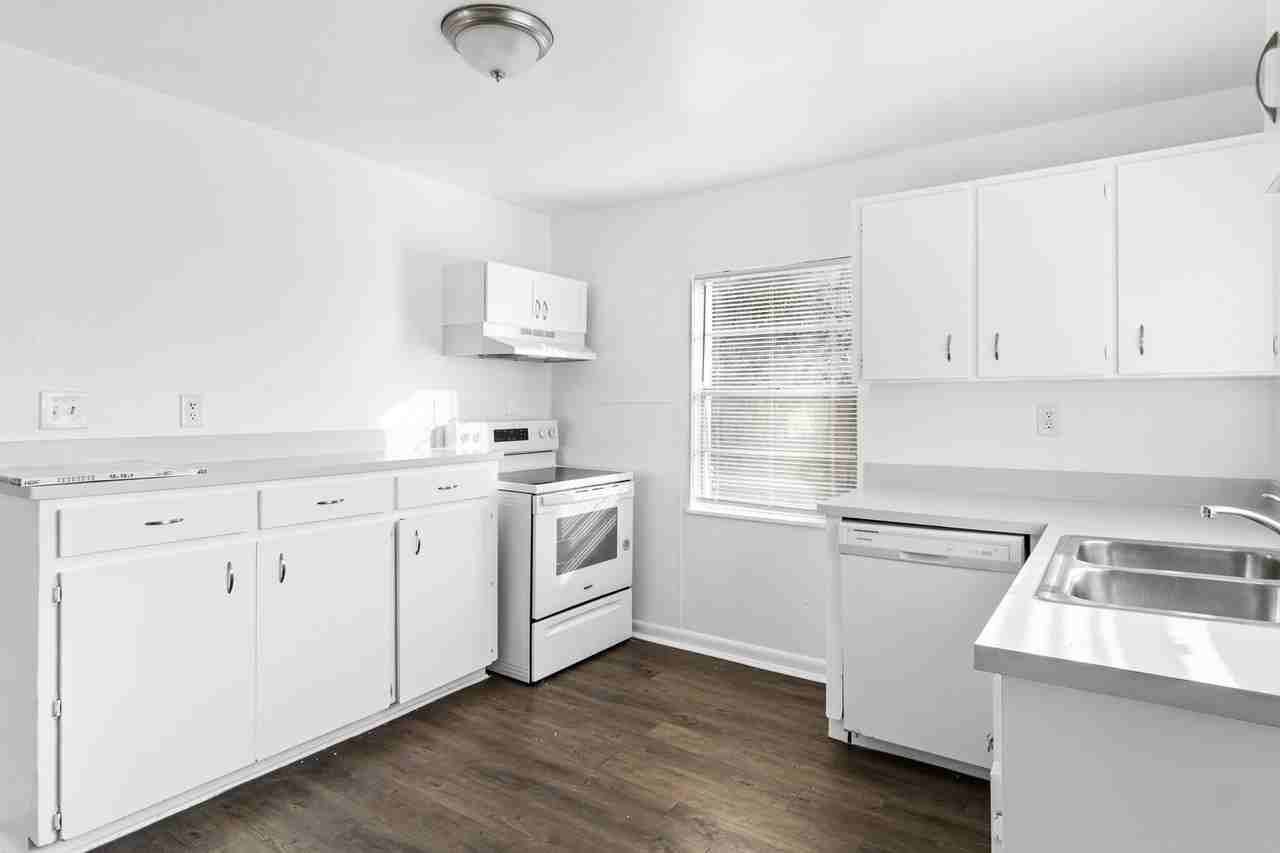 1016 Edith Ave - Photo 6 of 20