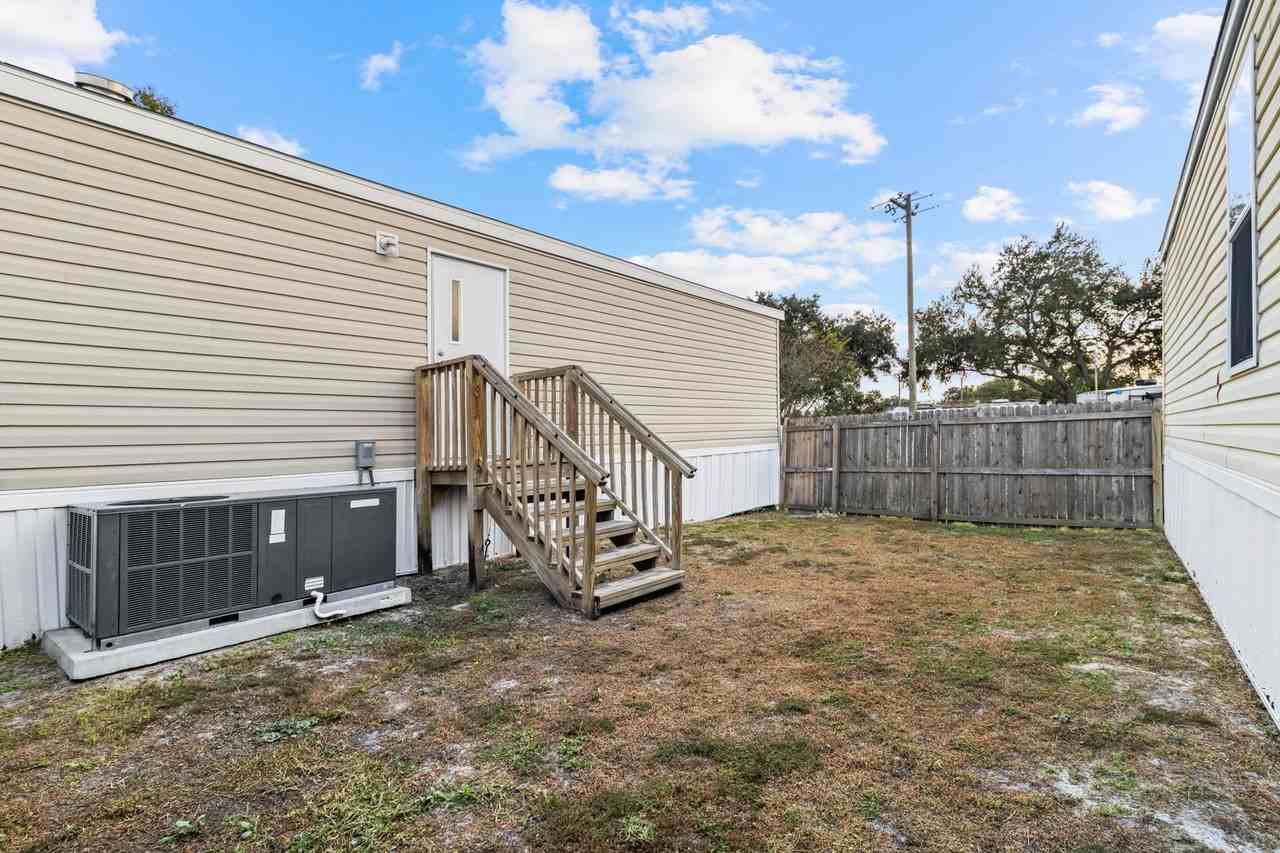 419 North Chestnut Road - Photo 3 of 21