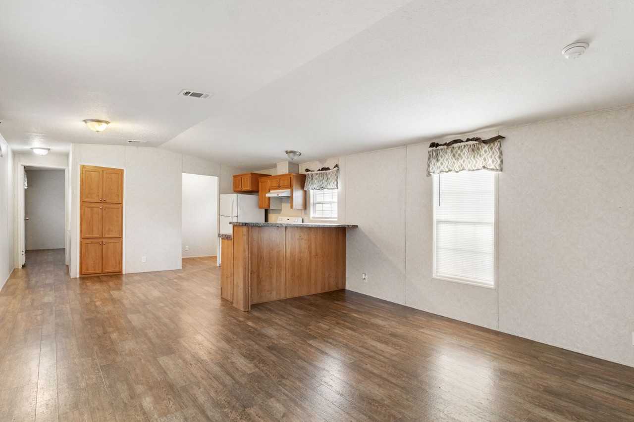 419 North Chestnut Road - Photo 5 of 21