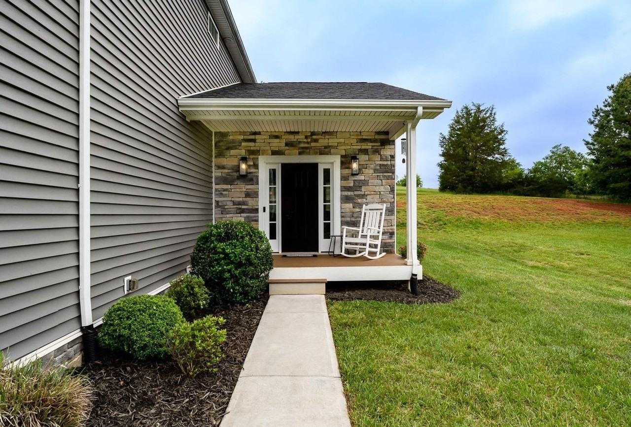 1480 Pilgrim Road - Photo 3 of 36