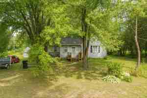 featured image of 225 East 8th Avenue