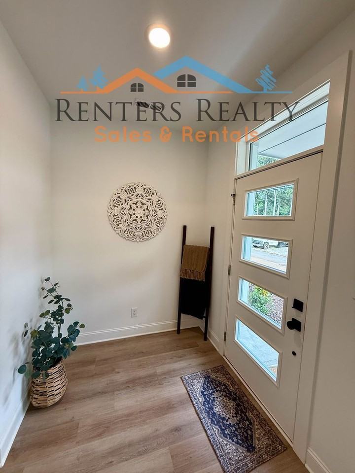 2542 Freeman Road Southwest - Photo 2 of 50