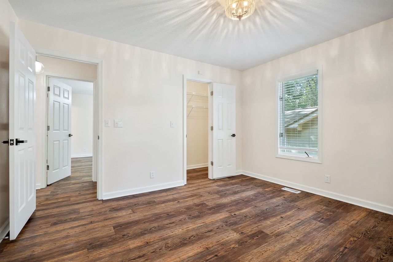 334 Lakeview Dr - Photo 7 of 13