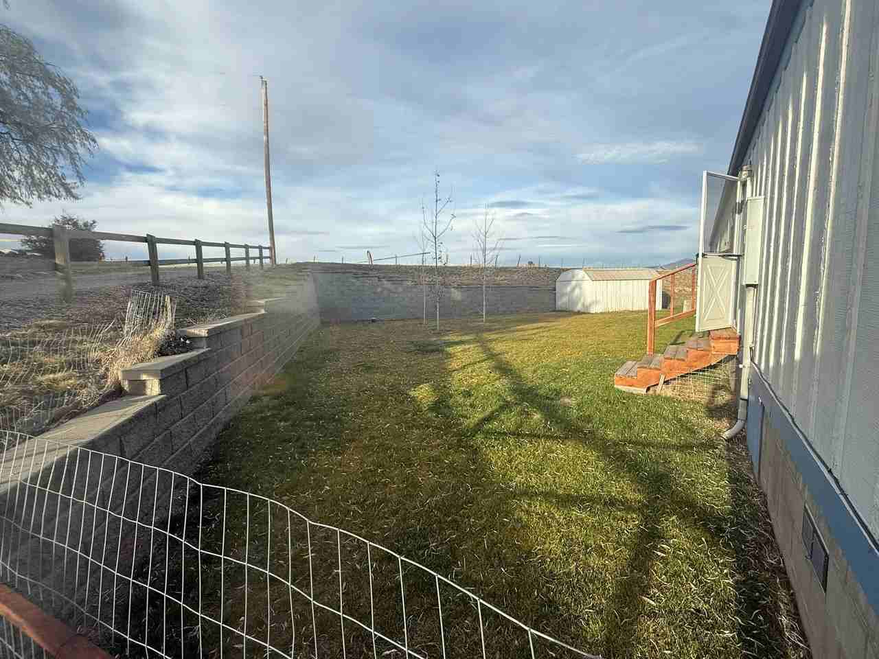 275 Three Pond Drive - Photo 3 of 17