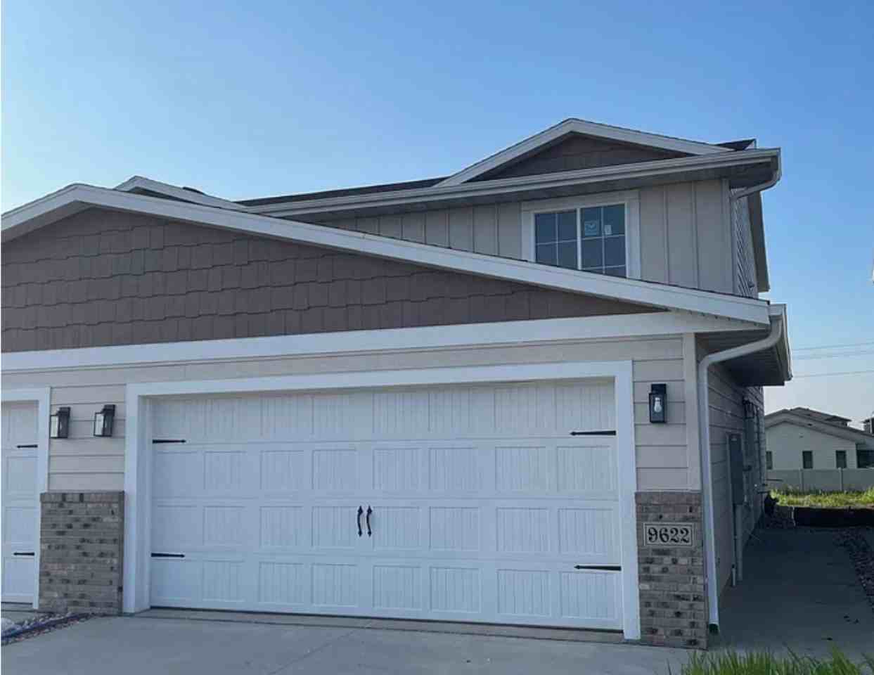 Tunis Drive Townhomes - Photo 3 of 50