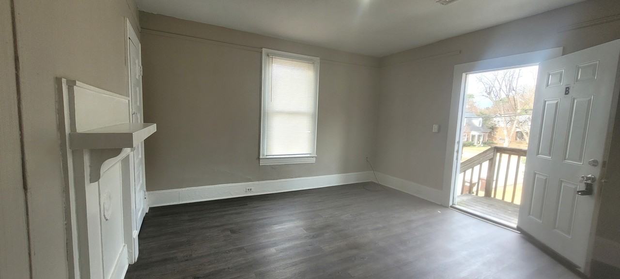 501 Richardson Ave #B - Photo 5 of 12