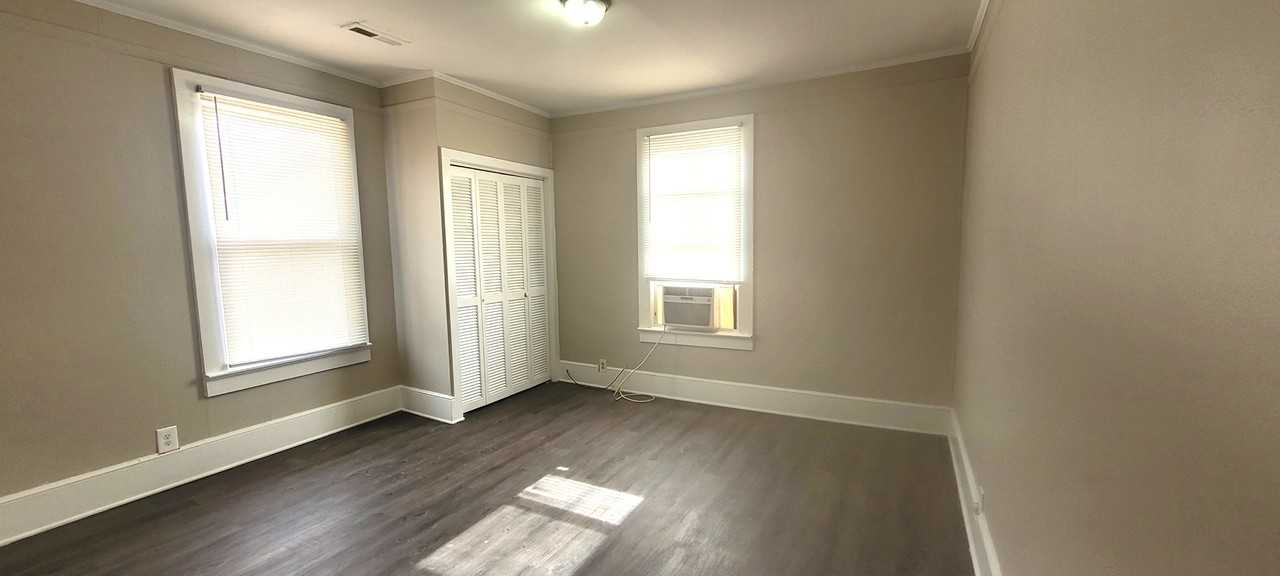 501 Richardson Ave #B - Photo 2 of 12