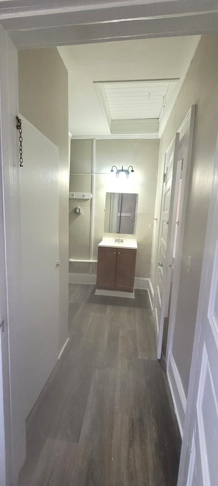 501 Richardson Ave #B - Photo 7 of 12