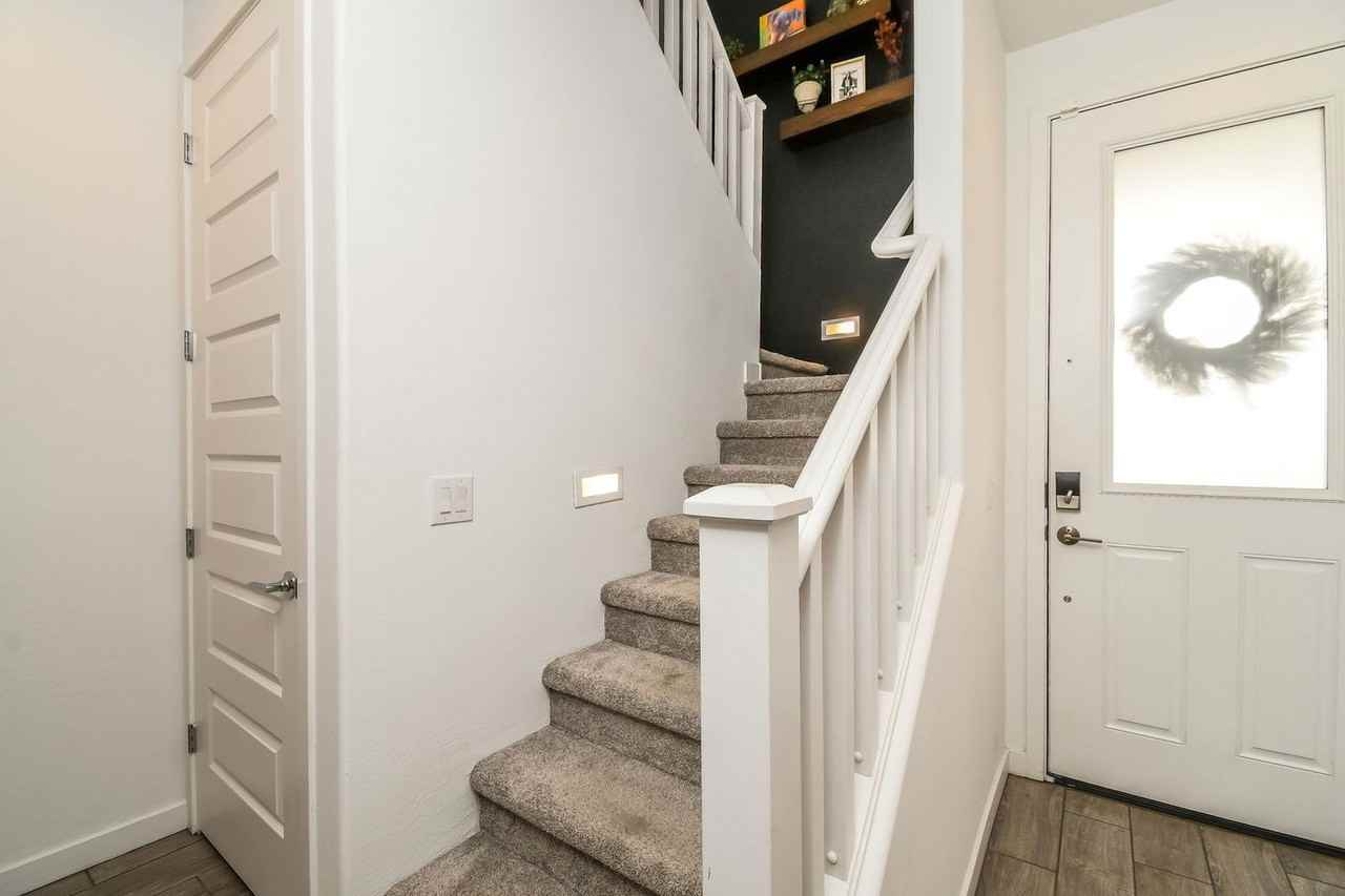 9922 E Wavelength Ave - Photo 6 of 34