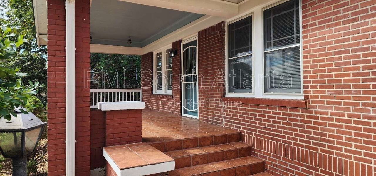 3411 North Fulton Avenue - Photo 2 of 31