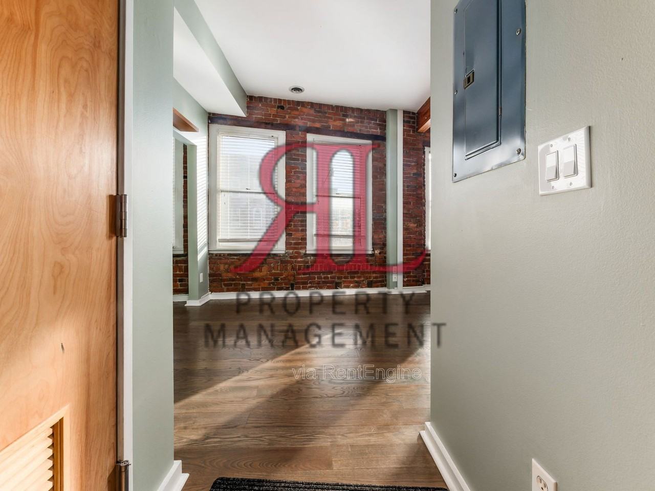 1131 N High St #202 - Photo 5 of 21