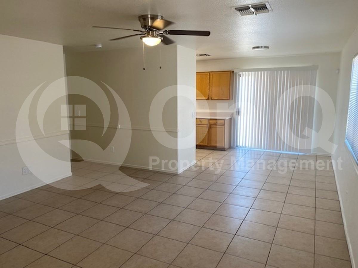 3710 S 62nd Ave - Photo 6 of 15