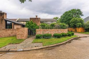 4702 North Cashel Circle - Photo 1 of 1