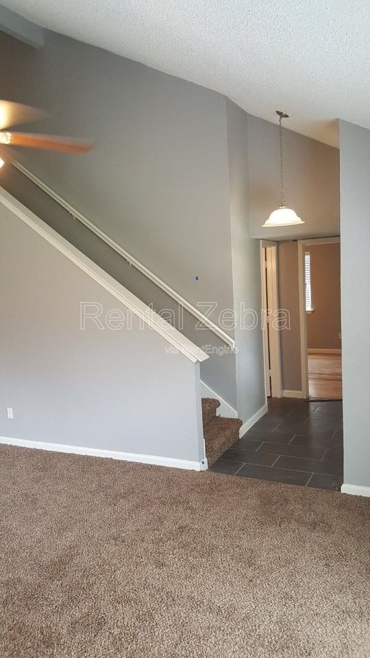 637 Lookout Trl - Photo 4 of 17