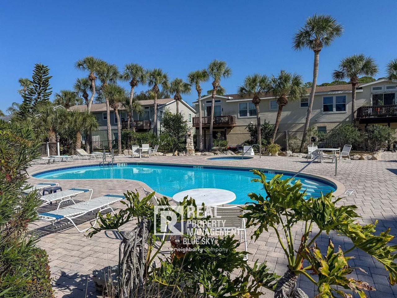 7647 Navigator Ct - Photo 4 of 23