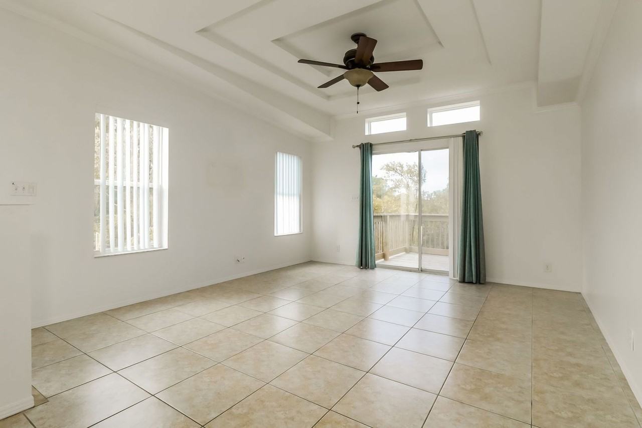 7647 Navigator Ct - Photo 5 of 23